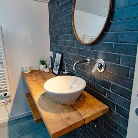 Fuoriporta Affitti Brevi - Corte 2 Con Parcheggio Gratuito * Parma