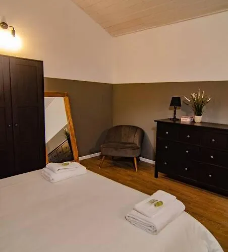 Fuoriporta Affitti Brevi - Corte 2 Con Parcheggio Gratuito * Парма