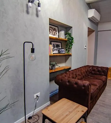 Fuoriporta Affitti Brevi - Corte 2 Con Parcheggio Gratuito Апартаменты *